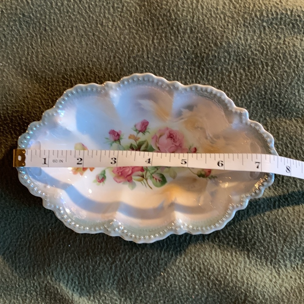 2 Vintage Leuchtenburg German bowls. Sizes approx 7.5” x 5” & 5.5” x 5.75” - Picture 3 of 15
